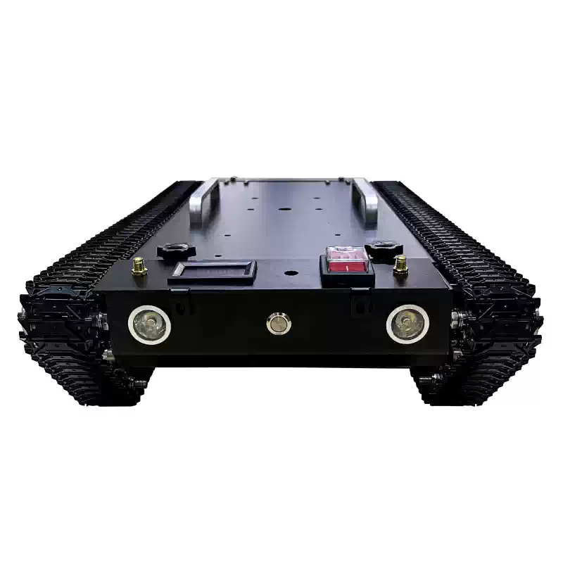 Robot fuoristrada con telaio cingolato interamente in metallo